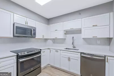 2870 Pharr Court South NW #2401, Atlanta, GA 30305 - Photo 3