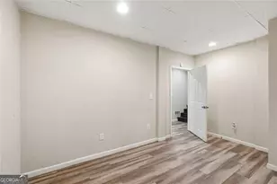 2025 Venetian Dr SW, Atlanta, GA 30311 - Photo 23