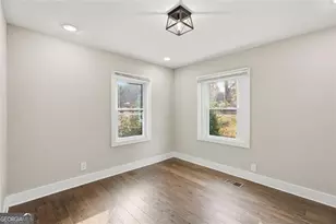 2025 Venetian Dr SW, Atlanta, GA 30311 - Photo 11