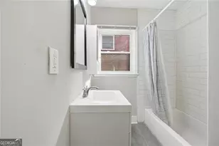 2025 Venetian Dr SW, Atlanta, GA 30311 - Photo 13