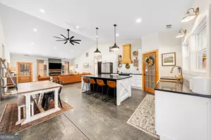 784 Center of the World Rd, Canon, GA 30520 - Photo 15