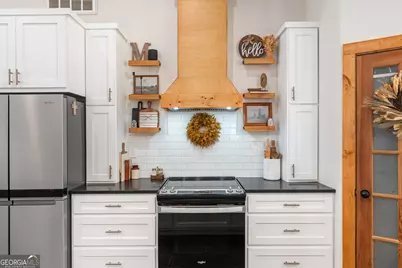 784 Center Of The World Road, Canon, GA 30520 - Photo 17