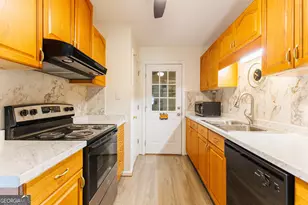 2206 Pin Oak Cir, Valdosta, GA 31602 - Photo 9