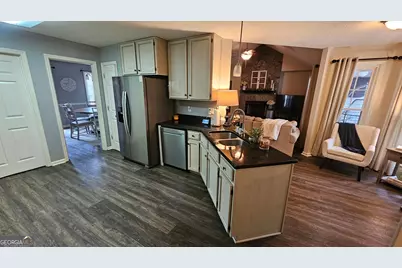 306 Lakeridge Court, Macon, GA 31211 - Photo 9