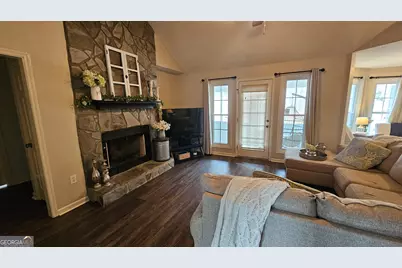 306 Lakeridge Court, Macon, GA 31211 - Photo 3