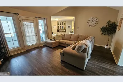 306 Lakeridge Court, Macon, GA 31211 - Photo 5