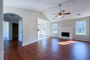 1119 Hummingbird Way, Winder, GA 30680 - Photo 7