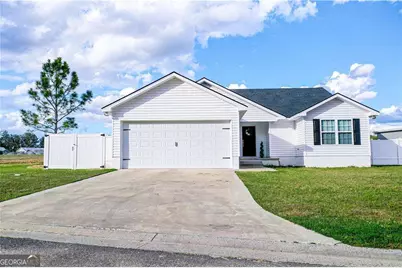 594 Pinehurst Drive, Blackshear, GA 31516 - Photo 1