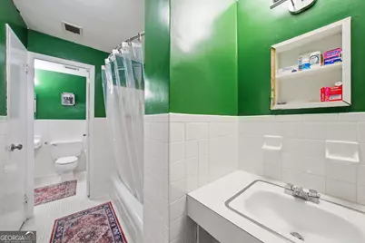 3060 Pharr Court North NW #APT 223, Atlanta, GA 30305 - Photo 17