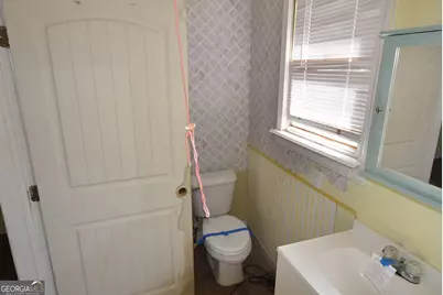 255 Woodlawn Avenue, Winder, GA 30680 - Photo 9