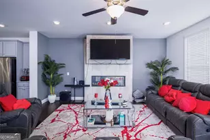 2345 Tarben Dr, Snellville, GA 30078 - Photo 3