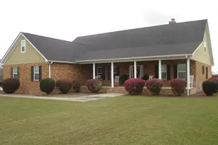 40 Comer Yawn Rd, Hazlehurst, GA 31539 - Photo 3