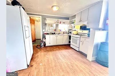 143 Willis Circle, Lagrange, GA 30241 - Photo 3