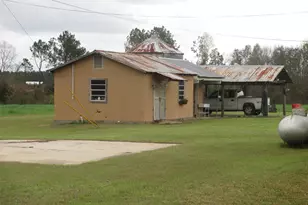 84 Comer Yawn Rd, Hazlehurst, GA 31539 - Photo 5