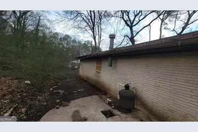 4585 Spring Valley Pkwy, College Park, GA 30349 - Photo 5