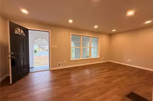 1055 Pinecrest Dr, Forest Park, GA 30297 - Photo 15