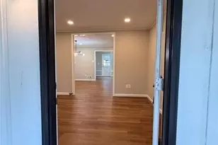 1055 Pinecrest Dr, Forest Park, GA 30297 - Photo 11