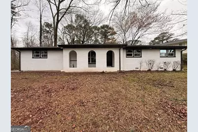 1055 Pinecrest Drive, Forest Park, GA 30297 - Photo 9