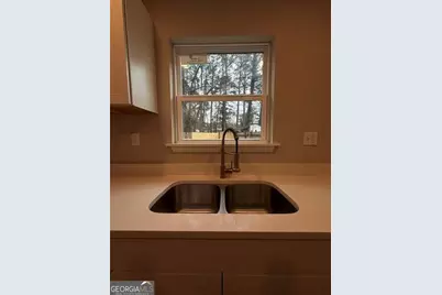 1055 Pinecrest Drive, Forest Park, GA 30297 - Photo 27
