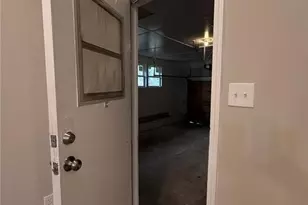 1055 Pinecrest Dr, Forest Park, GA 30297 - Photo 33