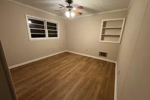 606 Viewpoint Dr, Jackson, GA 30233 - Photo 11