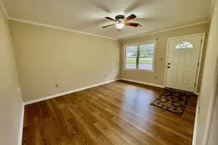 606 Viewpoint Dr, Jackson, GA 30233 - Photo 3