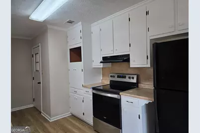 606 Viewpoint Drive, Jackson, GA 30233 - Photo 15