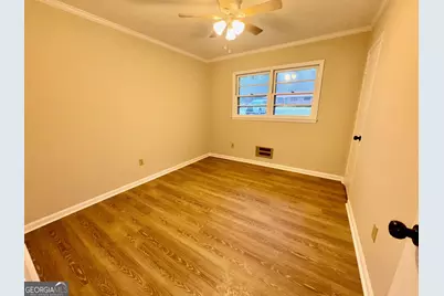 606 Viewpoint Drive, Jackson, GA 30233 - Photo 9