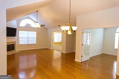 6107 Menlow Court, Cumming, GA 30041 - Photo 3