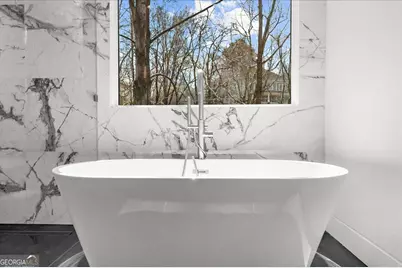 942 Peachtree Battle Circle NW, Atlanta, GA 30327 - Photo 21