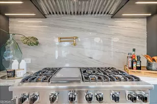 942 Peachtree Battle Cir NW, Atlanta, GA 30327 - Photo 39