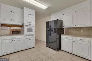 1153 Forest Heights Rd, Stone Mountain, GA 30083 - Photo 13