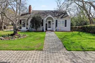 642 Greenwood St, Barnesville, GA 30204 - Photo 1