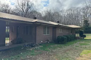 2023 Bowman Hwy NW, Dewy Rose, GA 30634 - Photo 1