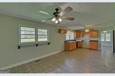 2023 Bowman Highway NW, Dewy Rose, GA 30634 - Photo 7