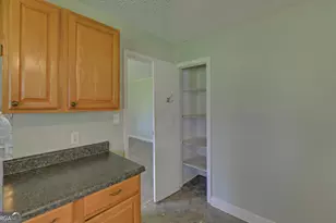 2023 Bowman Hwy NW, Dewy Rose, GA 30634 - Photo 11