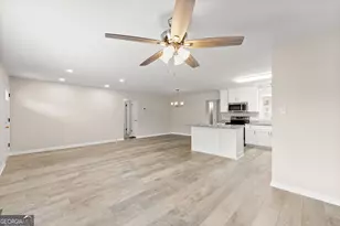 1292 Fernside Dr, Toccoa, GA 30577 - Photo 9