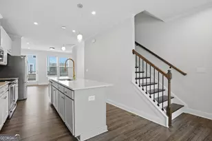 2631 Creekside Dr NW, Atlanta, GA 30318 - Photo 9