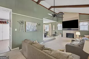 1341 Sommerset Dr, Lawrenceville, GA 30043 - Photo 9