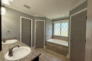 5255 Carlton Ridge Cir, Hahira, GA 31632 - Photo 9