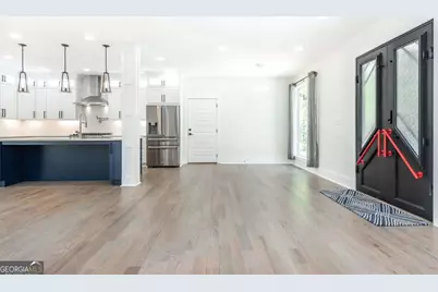 4056 Ashford Dunwoody Road NE, Brookhaven, GA 30319 - Photo 13