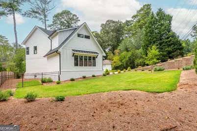 4056 Ashford Dunwoody Road NE, Brookhaven, GA 30319 - Photo 3