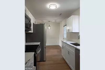 218 Pope Hill Circle, Senoia, GA 30276 - Photo 5