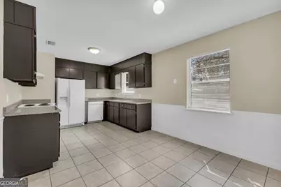 121 Deerwood Court, Hinesville, GA 31313 - Photo 7