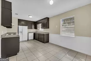 121 Deerwood Ct, Hinesville, GA 31313 - Photo 9