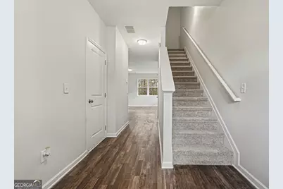 2332 McKenna Square Drive, Lithonia, GA 30058 - Photo 9