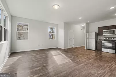 2332 McKenna Square Drive, Lithonia, GA 30058 - Photo 11