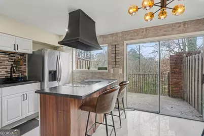 3083 Colonial Way #E, Atlanta, GA 30341 - Photo 7