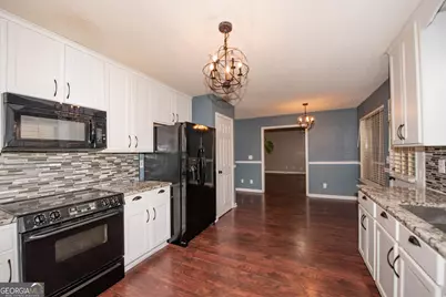 218 Misty Valley Lane, Bonaire, GA 31005 - Photo 17