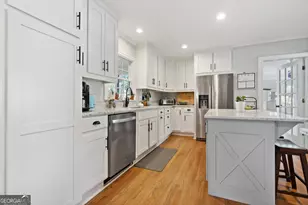 576 Stillwood Dr, Gainesville, GA 30501 - Photo 7